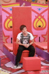 组图：余文乐方力申陈静出席游戏节目录影