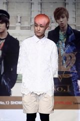 高清组图：韩团TEENTOP劲歌热舞宣告回归