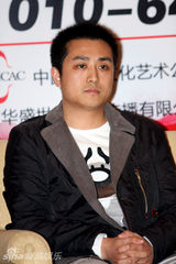 幻灯图：李玉刚将办全球巡演 梅兰芳传人到场祝贺