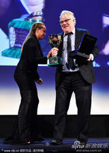 《大师》菲利普-塞默-霍夫曼获最佳男演员奖