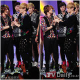 组图：韩国某节目现场公开 SHINee力压BigBang夺冠