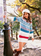 高组图：前超女陈怡日本拍写真 比基尼制服齐上阵