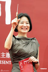 组图：林青霞助阵珠宝展雍容华贵 MaggieQ性感迷人