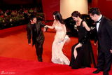 高清图：电影《白蛇传说》威尼斯电影节首映红毯