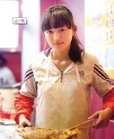 组图：甘蔗西施走红 网络清纯萌妹子大PK