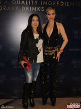 组图：名媛薛芷伦疑整容失败 下巴前凸妆容惊悚