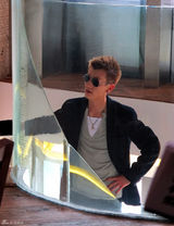 组图：是安《远大前程》雅痞魅力俘获人心