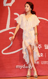 幻灯图：SBS电视台早间剧《不懂女人》新闻发布会