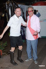 组图：陈自强生日办派对 钟楚红等众星到场贺寿