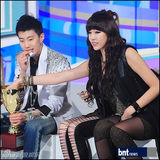 组图：Dal shabet等歌手点亮《Show Champion》现场