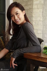 组图：陈法拉将出唱片 与韩国俊男拍MV