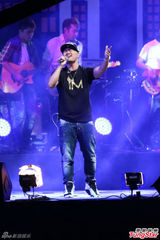 组图：林书豪来台旋风行 吴建豪萧亚轩热力献唱