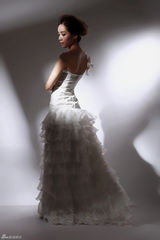 组图：陈怡最新性感写真曝光 大方秀美背