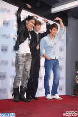 组图：吴尊愿让女儿嫁辰亦儒 过18年后来提亲