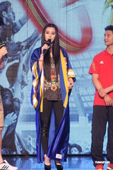 组图：范冰冰大呼我爱姚晨 为中国奥运健儿加油