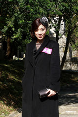 组图：王晶新片拍摄外景 陈法蓉低V上阵撼赢靓模