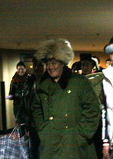 组图：赵本山辽视春晚录制《中奖了》搭档海燕