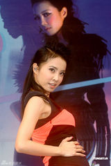 高清图：蔡依林签唱会 超短裙现身大跳热舞