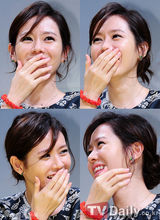 组图：韩星孙艺珍薛景求宣传新片《巨塔》