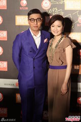 组图：关之琳张柏芝红毯比拼 李敏镐帅气亮相