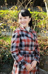 组图：衣珊《洪流》造型百变 骑马装尽显飒爽英姿