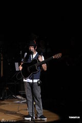 组图：陈杰演唱会众星捧场 林忆莲陈奕迅做嘉宾