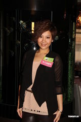 组图：《女人有话儿》探班 吴绮莉赞郑欣宜懂事