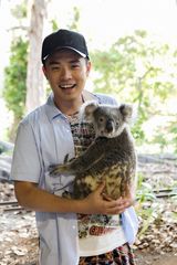 组图：陈赫攀千米高空示爱 携娇妻度蜜月