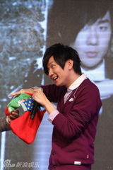 高清组图：林俊杰发专辑获DJ联手力荐 许下生日愿望