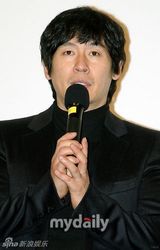 幻灯图集：薛景求等出席新片首映 主创亮相谈电影