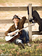 组图：吴秀波游走时尚前端 自信玩转帽子搭配