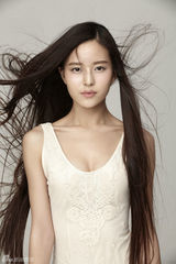 组图：温心个性时尚大片 展率真森女风