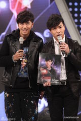 组图：昔日团体“罗密欧”罗志祥欧弟合体证兄弟情