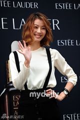 组图：李秀英韩高恩等艺人出席化妆品牌发布会