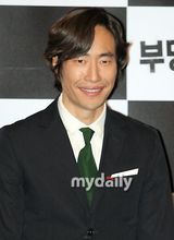 组图：黄正民柳承范刘海振新片《不当交易》试映