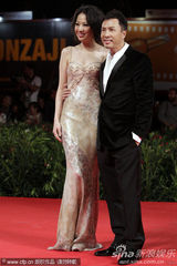 高清图：电影《精武风云》首映 甄子丹夫妇秀恩爱