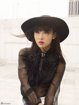 组图：贾青《鸿门宴》性感穿越 写真变冷艳杀手