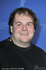 幻灯图集：《潜水艇》记者会 女主角成熟干练