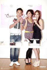 幻灯图：郑欣宜减肥成功变尖下巴 直言上围有缩水