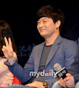 组图：金敏熙李善均等出席新片《火车》发布会