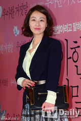 组图：张根硕李玹雨等为《优雅的谎言》站台