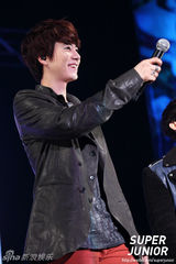 高清图：SJ-M台北会粉丝 热情狂High亲密暧昧