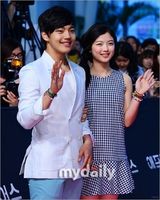 组图：史密斯父子出席《After Earth》首尔红毯