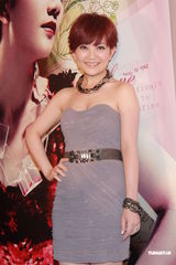 组图：梁静茹6月红馆开唱 称不会放弃歌唱事业