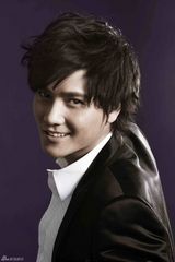 高清图：丁子峻为眼神拍写真 清澈媚惑并行 