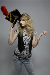 幻灯图集：泰勒-斯威夫特获选美联社09年度娱乐人物