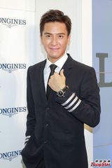 组图：钟楚红贺郭晶晶产子 马国明享受演床戏