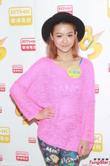 组图：刘心悠当戒烟大使 Regen无惧陈法拉