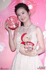 组图：林依晨亮相巧克力代言气质优雅