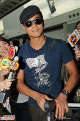 组图：郭富城熊黛林双飞马尔代夫庆生回港